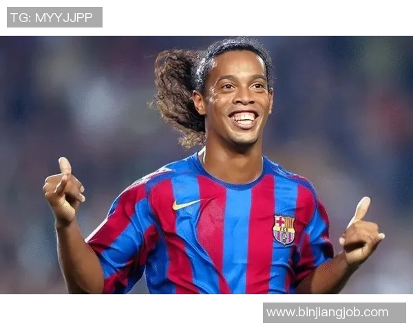 足球明星小罗重返街头踢野球展现传奇技艺与青春活力