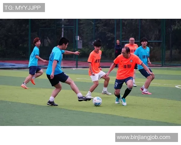 足球明星健美大赛精彩名单揭晓各路球星齐聚展现健美风采 足球明星健美大赛精彩名单揭晓各路球星齐聚展现健美风采